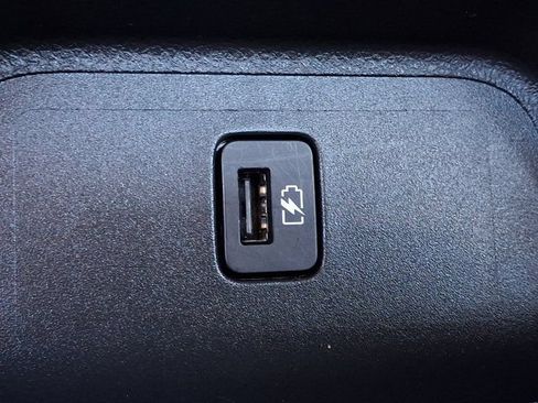 Used 2023 Nissan Sentra SR w/ Electronics Package FWD image 11