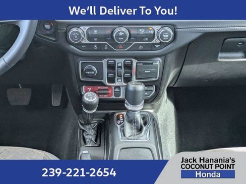 Used 2026 Jeep Gladiator Mojave AWD/4WD image 18