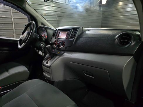 Used 2017 Chevrolet City Express LT image 13