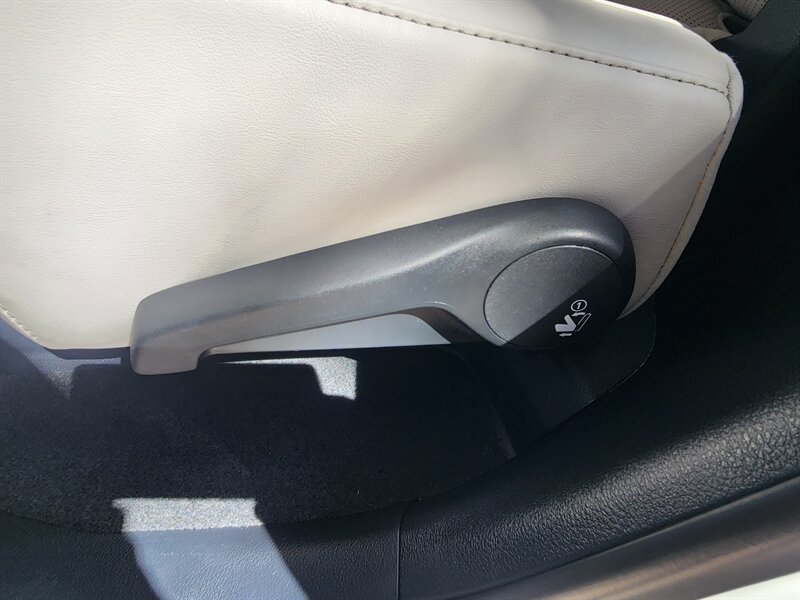 Used 2022 Lexus RX 350L Luxury w/ Accessory Package (Z1) AWD/4WD image 94
