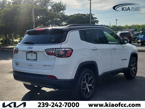 Used 2024 Jeep Compass Limited AWD/4WD image 6