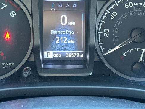 Certified 2023 Toyota Tacoma TRD Off-Road image 24