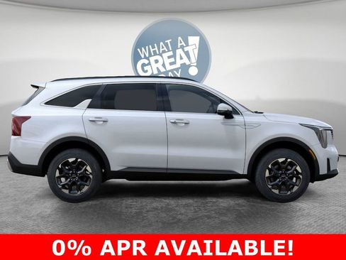 New 2026 Kia Sorento S AWD/4WD image 7