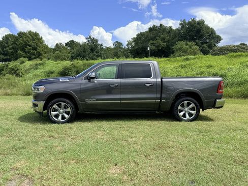 Used 2019 RAM 1500 Limited AWD/4WD image 2