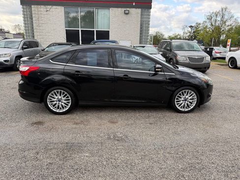 Used 2014 Ford Focus Titanium image 9