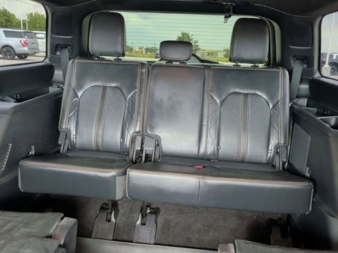 Used 2022 Ford Expedition Platinum RWD image 44