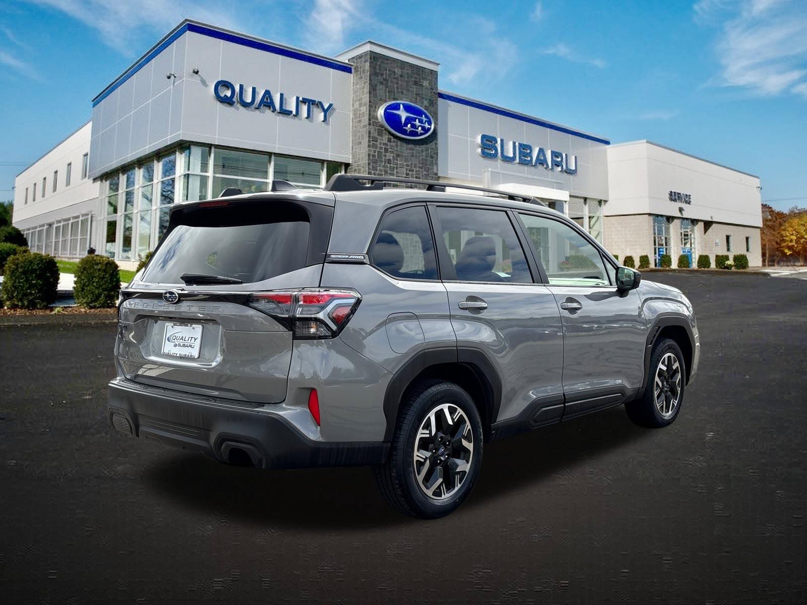 Used 2025 Subaru Forester Premium AWD/4WD image 4