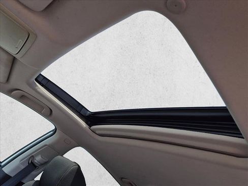 Used 2019 Honda Accord EX image 12