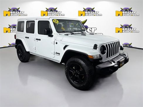 Used 2023 Jeep Wrangler Sahara image 3