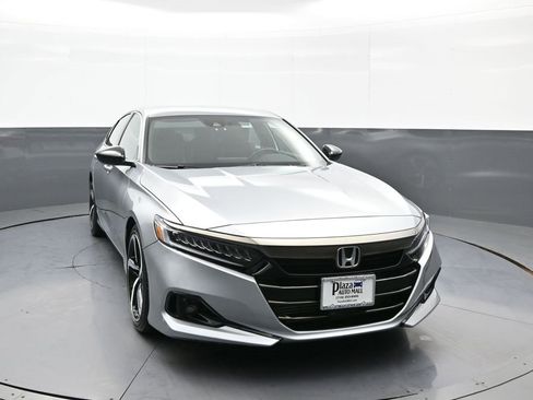 Certified 2022 Honda Accord Sport image 3