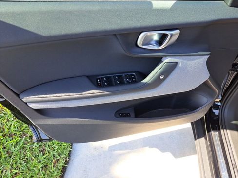 Used 2023 Polestar Polestar 2 image 14