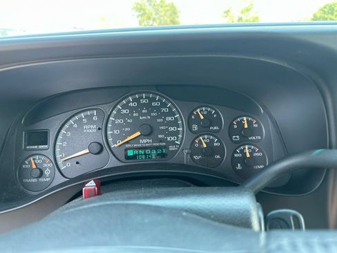 Used 2002 Chevrolet Avalanche 2500 w/ Convenience Pkg AWD/4WD image 37