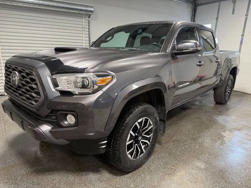 Used 2021 Toyota Tacoma SR5 image 1