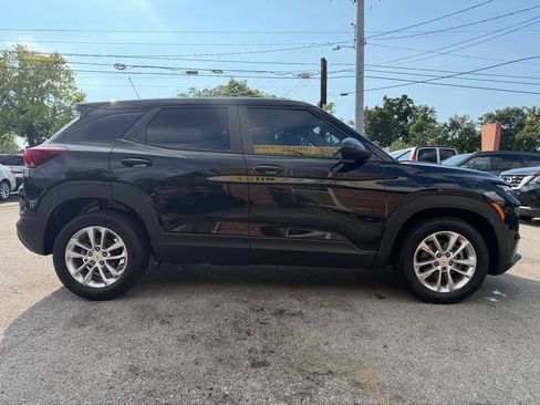 Used 2025 Chevrolet TrailBlazer LS FWD image 7