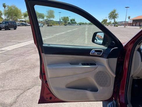 Used 2014 Jeep Grand Cherokee Laredo w/ Quick Order Package 23E image 19