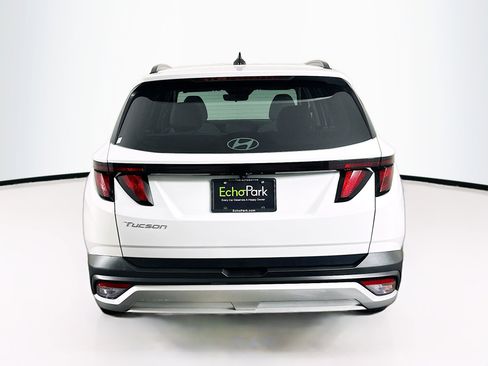 Used 2025 Hyundai Tucson SEL FWD image 7