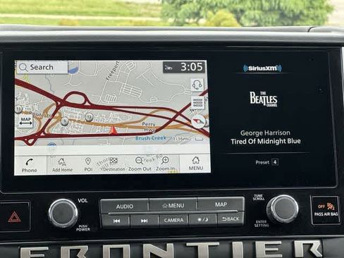 Used 2025 Nissan Frontier SL AWD/4WD image 13