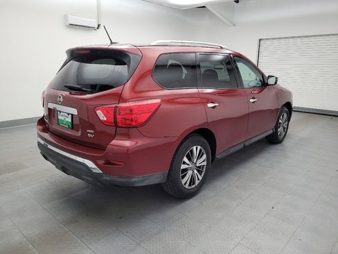 Used 2018 Nissan Pathfinder SV image 10
