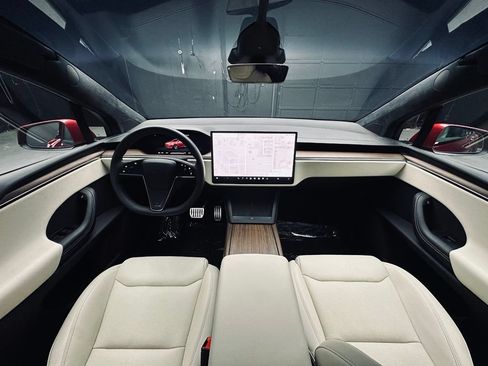 Used 2023 Tesla Model X AWD/4WD image 37