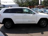 Used 2017 Jeep Grand Cherokee Limited image 6