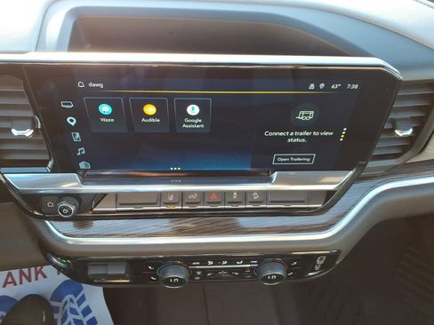 Used 2025 Chevrolet Silverado 2500 LT AWD/4WD image 17