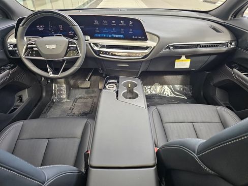 New 2026 Cadillac Lyriq Sport AWD/4WD image 17