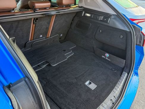 Used 2019 Alfa Romeo Stelvio Ti image 25