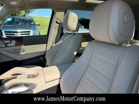 Certified 2026 Mercedes-Benz GLS 450 4MATIC image 15