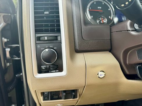 Used 2012 RAM 2500 SLT w/ Cold Weather Group image 13