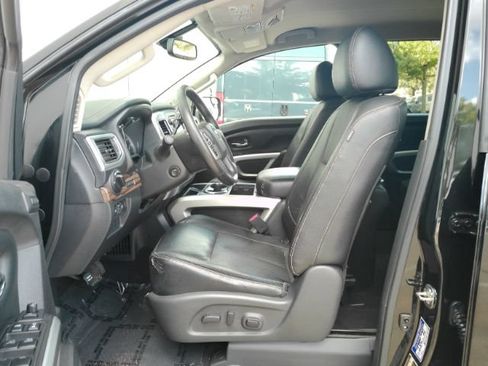 Used 2017 Nissan Titan SL RWD image 13