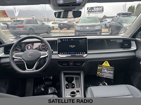 New 2026 Volkswagen Tiguan SE AWD/4WD image 19
