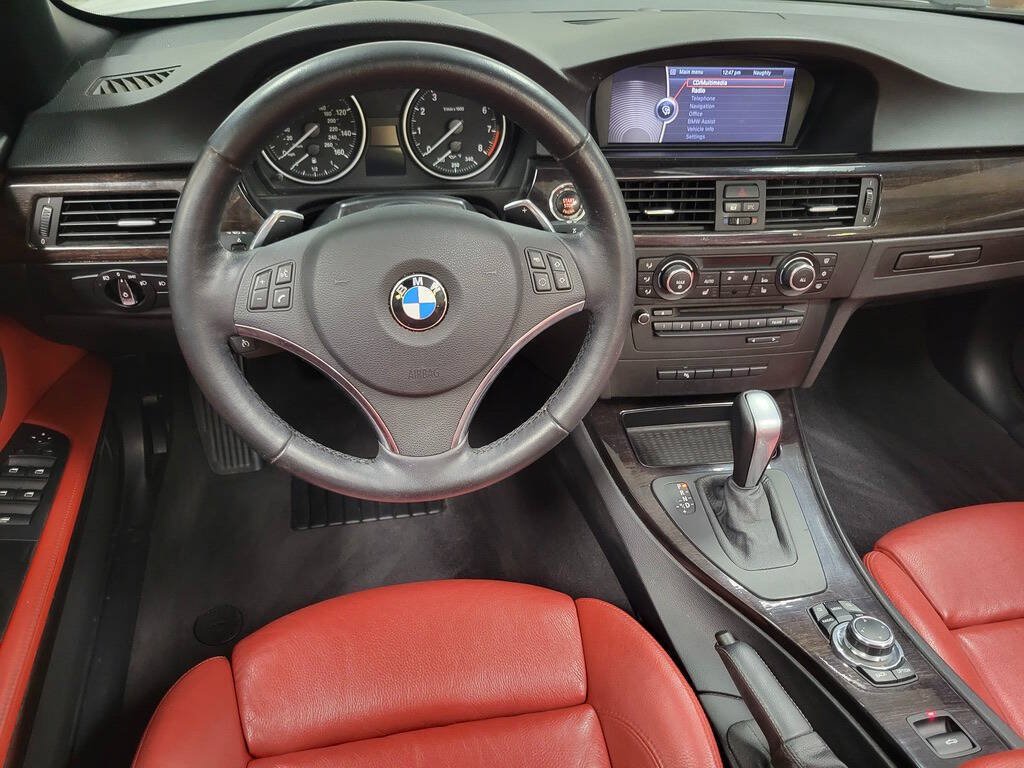 Used 2011 BMW 328i Convertible w/ Premium Pkg RWD image 37