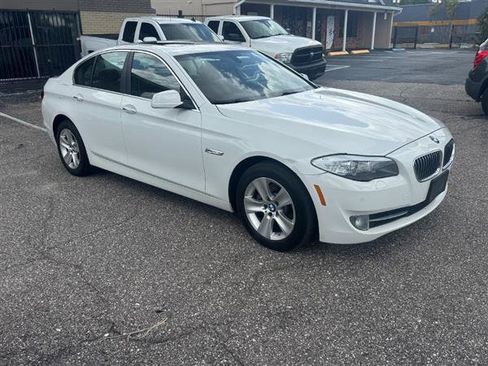 Used 2013 BMW 528i xDrive Sedan AWD/4WD image 5