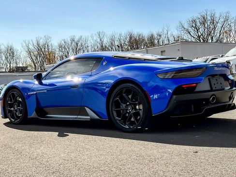 Used 2022 Maserati MC20 Coupe image 6