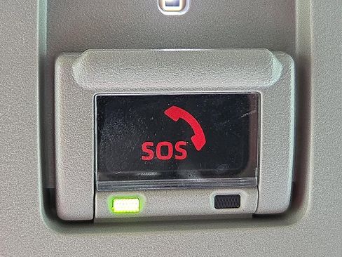 Used 2023 Toyota Highlander L image 22