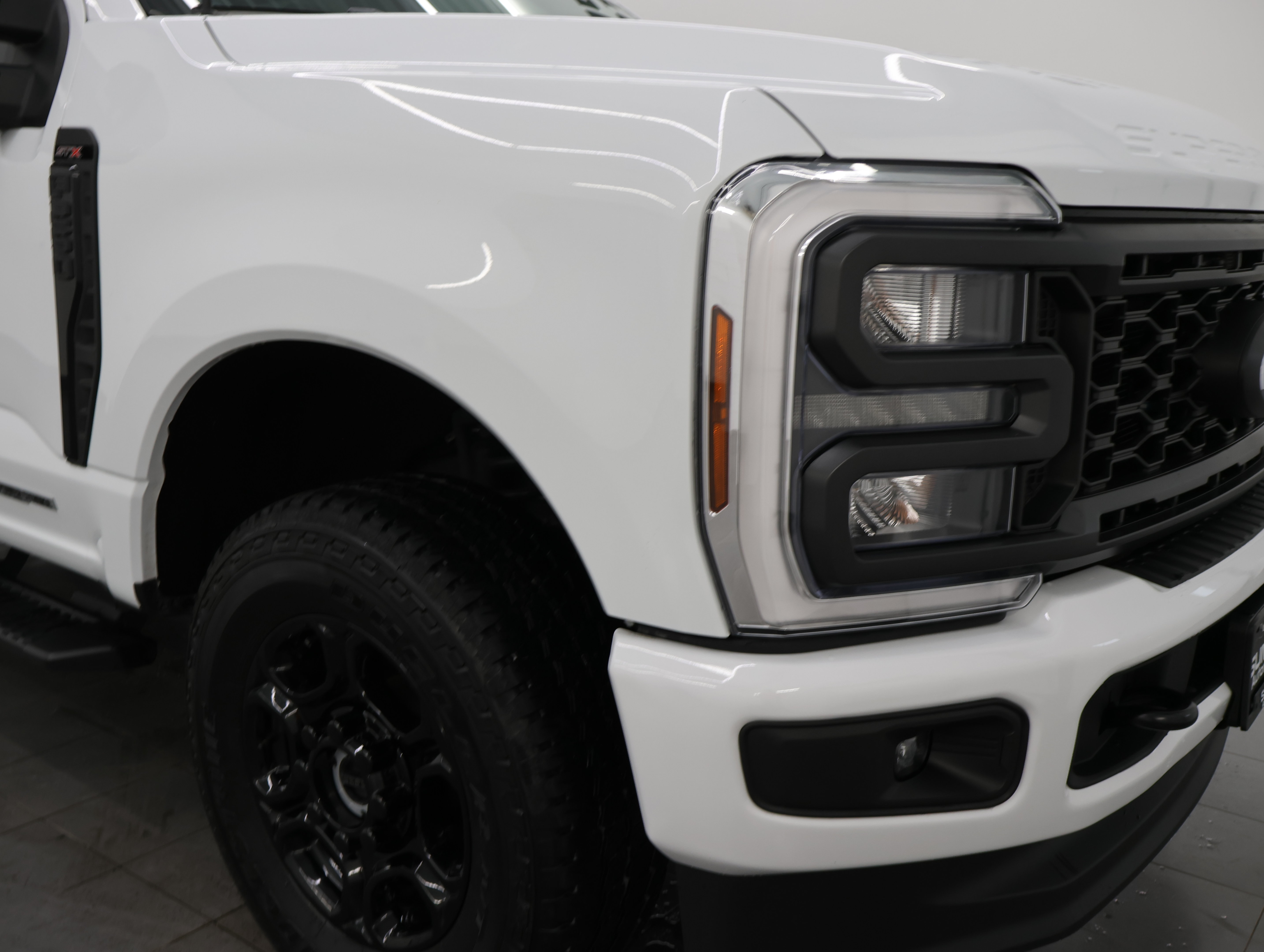 Used 2025 Ford F250 XL w/ STX Appearance Package AWD/4WD image 26