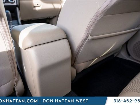 Used 2015 Subaru Crosstrek 2.0i Premium image 22