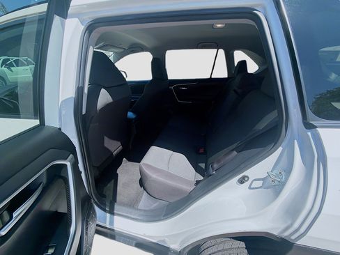 Used 2024 Toyota RAV4 XLE FWD image 21