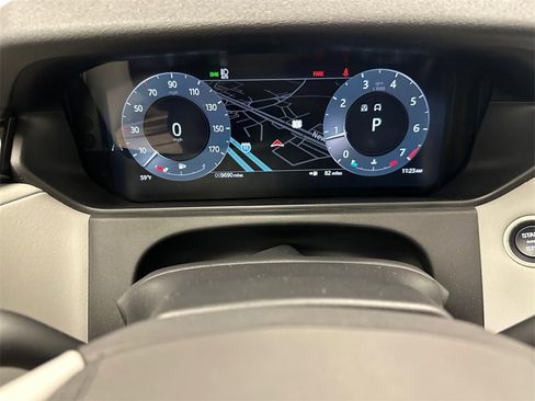 Used 2025 Land Rover Range Rover Velar Dynamic SE image 20