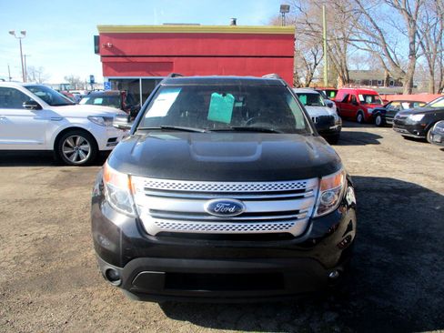 Used 2013 Ford Explorer XLT image 3