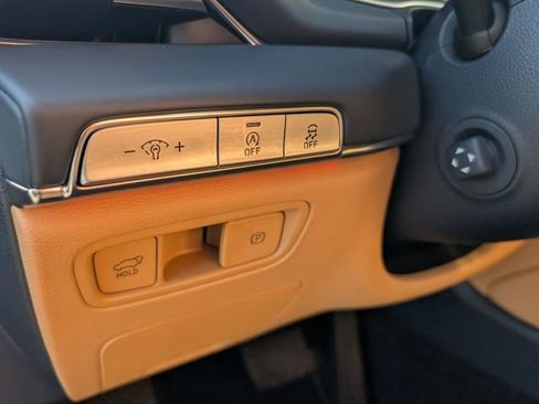 Used 2022 Genesis GV80 3.5T Advanced + image 17