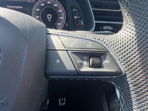 Used 2023 Audi SQ7 Prestige AWD/4WD image 20