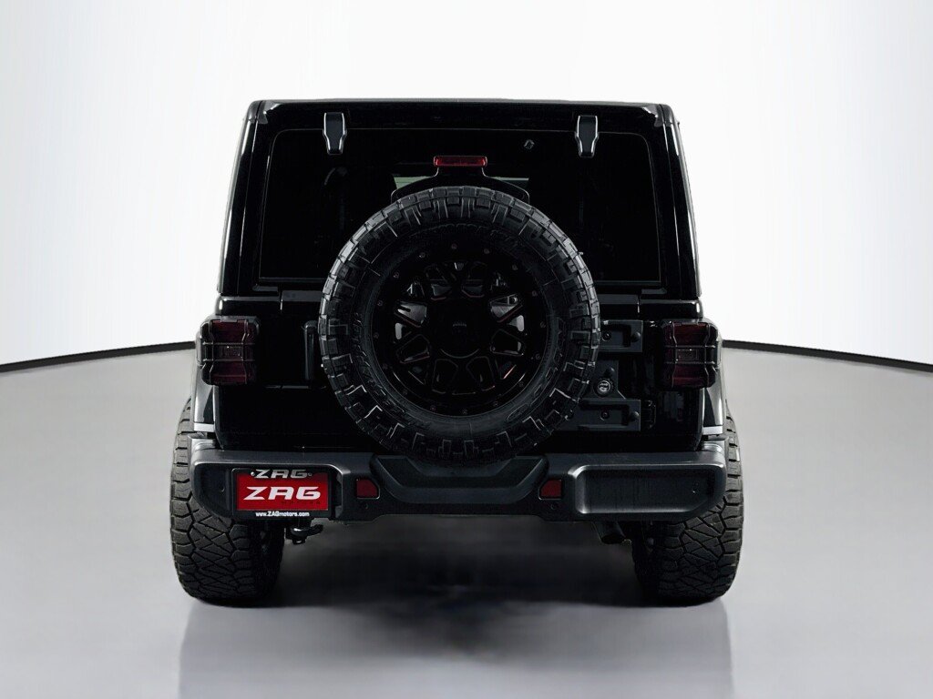 Used 2022 Jeep Wrangler Unlimited Sahara w/ Safety Group AWD/4WD image 4