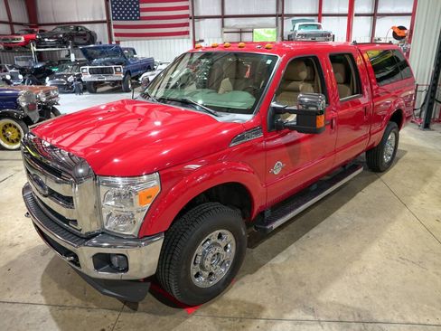 Used 2013 Ford F250 Lariat w/ Chrome Pkg AWD/4WD image 15