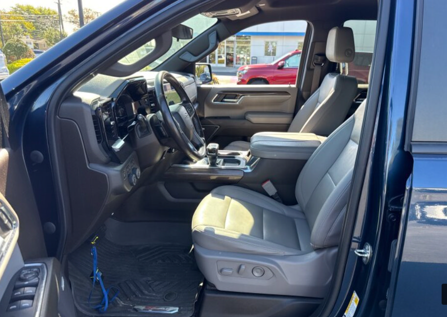 Used 2023 Chevrolet Silverado 1500 RST w/ RST All Star Premium Package AWD/4WD image 2