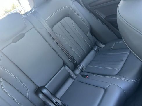 Used 2023 Audi Q5 2.0T Premium w/ Convenience Package image 14