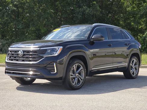 Used 2024 Volkswagen Atlas Cross Sport SEL R-Line AWD/4WD image 5