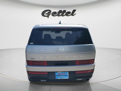 Used 2024 Hyundai Santa Fe SE FWD image 6