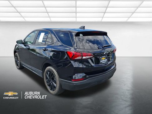 Used 2023 Chevrolet Equinox LS w/ LS Convenience Package AWD/4WD image 5