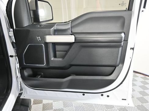 Used 2019 Ford F150 Lariat AWD/4WD image 13